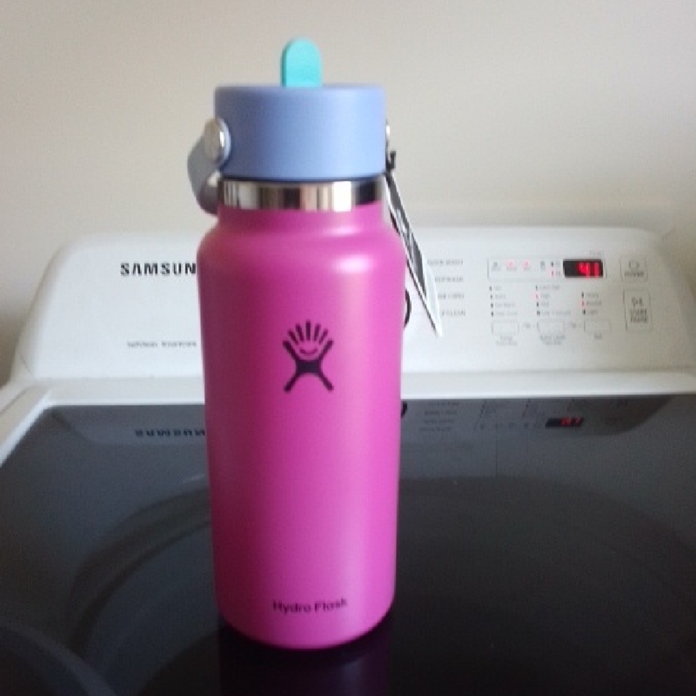 NWTNIB Hydro Flask Pink Water Bottle